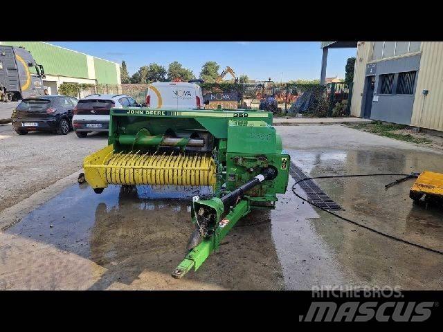 John Deere 359 Heinapressid