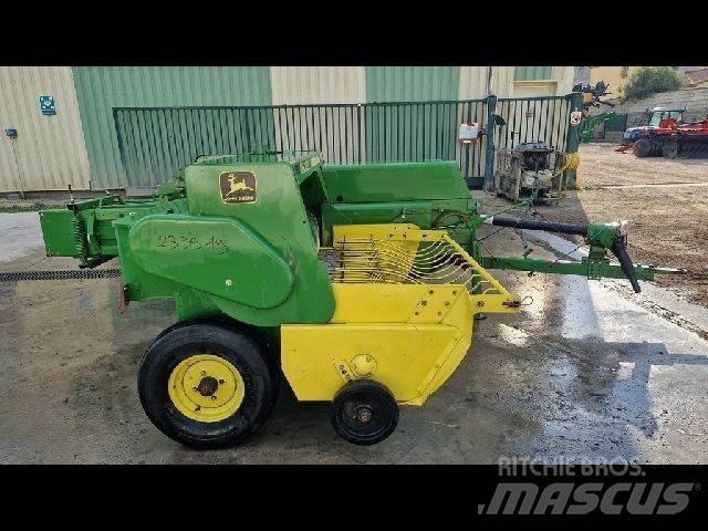 John Deere 359 Heinapressid