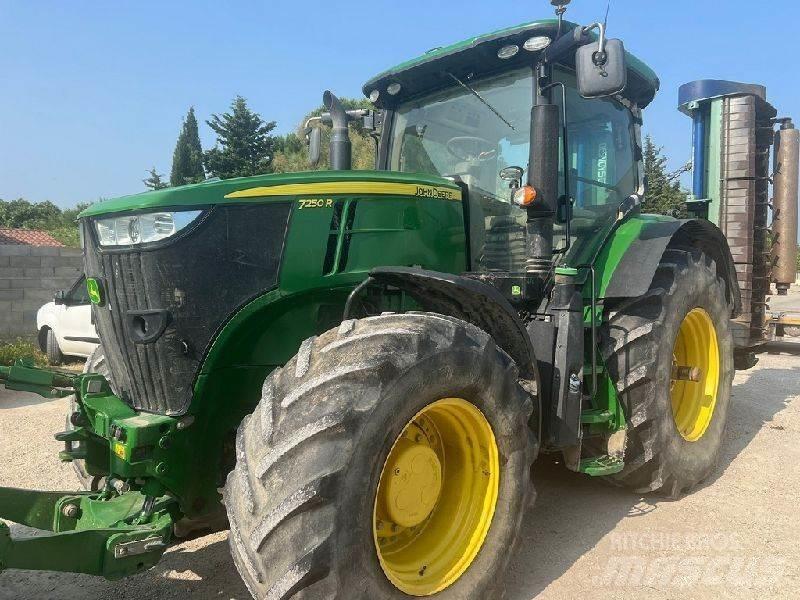 John Deere 7250R Traktorid