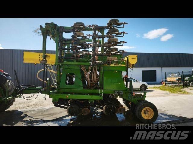 John Deere 750A Muud külvimasinad ja tarvikud