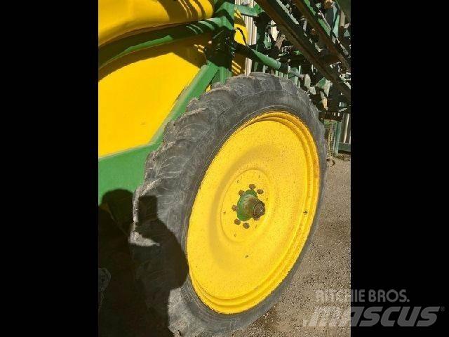 John Deere 824 SE Haagispritsid