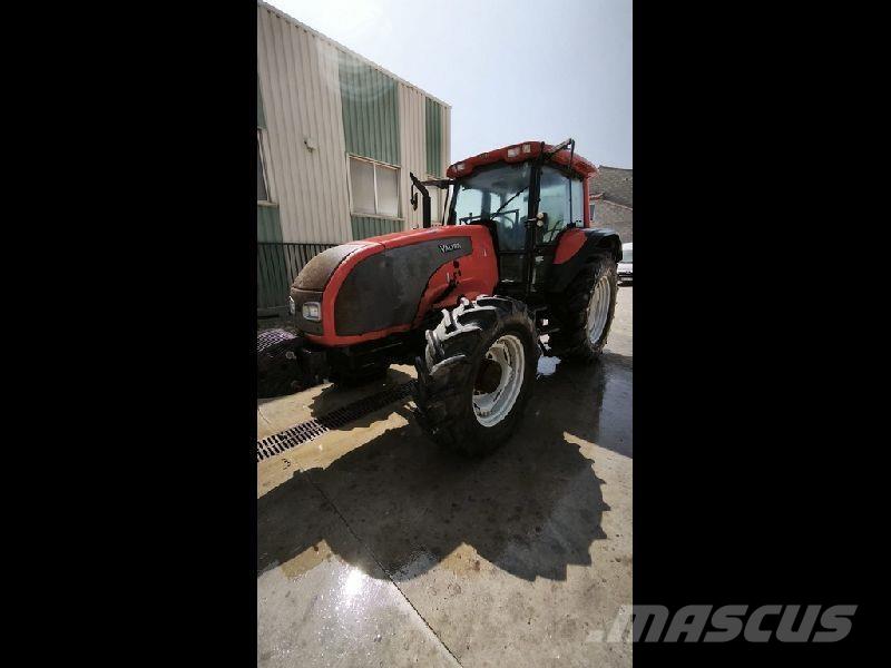 Valtra T140 Traktorid
