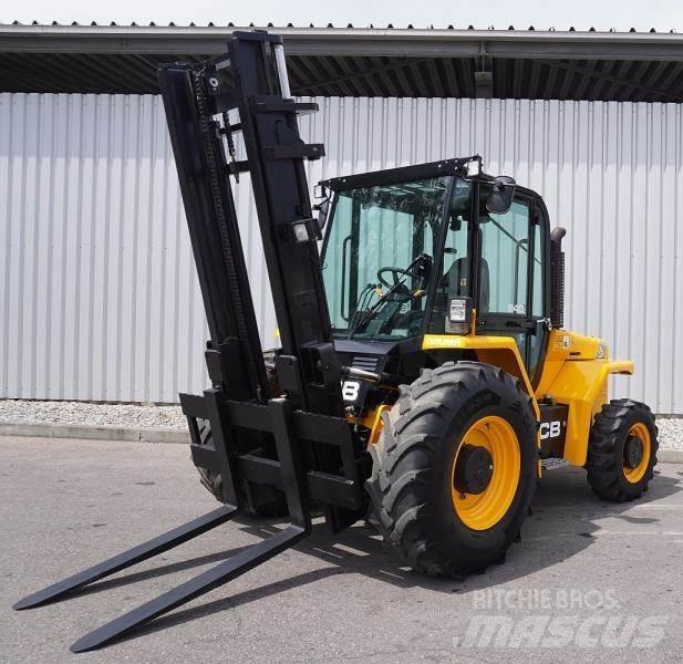 JCB 940-4 Maastikutõstukid