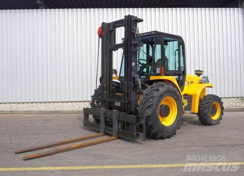 JCB 940-4 Maastikutõstukid