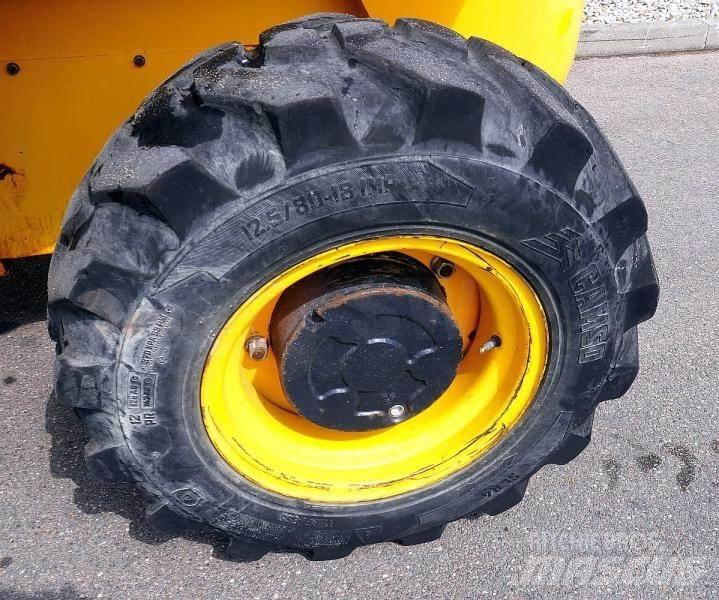 JCB 940-4 Maastikutõstukid