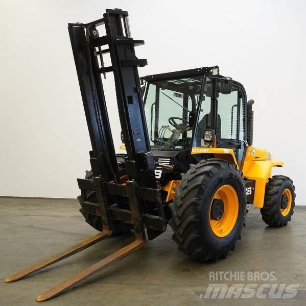 JCB 940-4 Maastikutõstukid