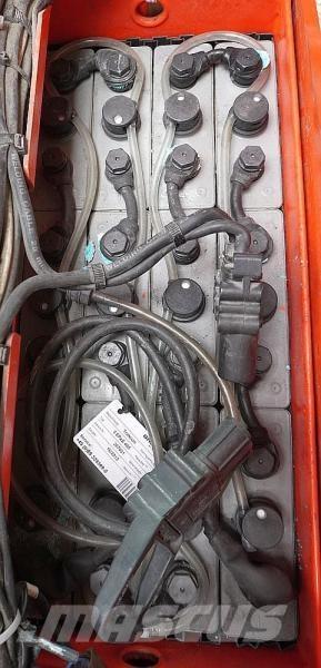 Linde E 10 334 Kahveltõstukid - muud