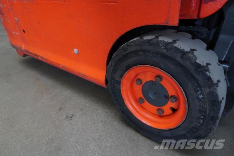 Linde E 16 335 Kahveltõstukid - muud