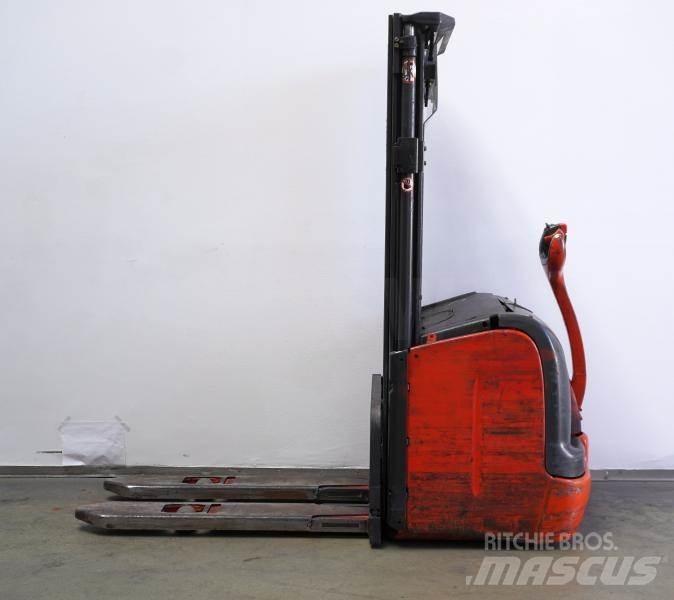 Linde L 14 372 Platvormiga virnastajad
