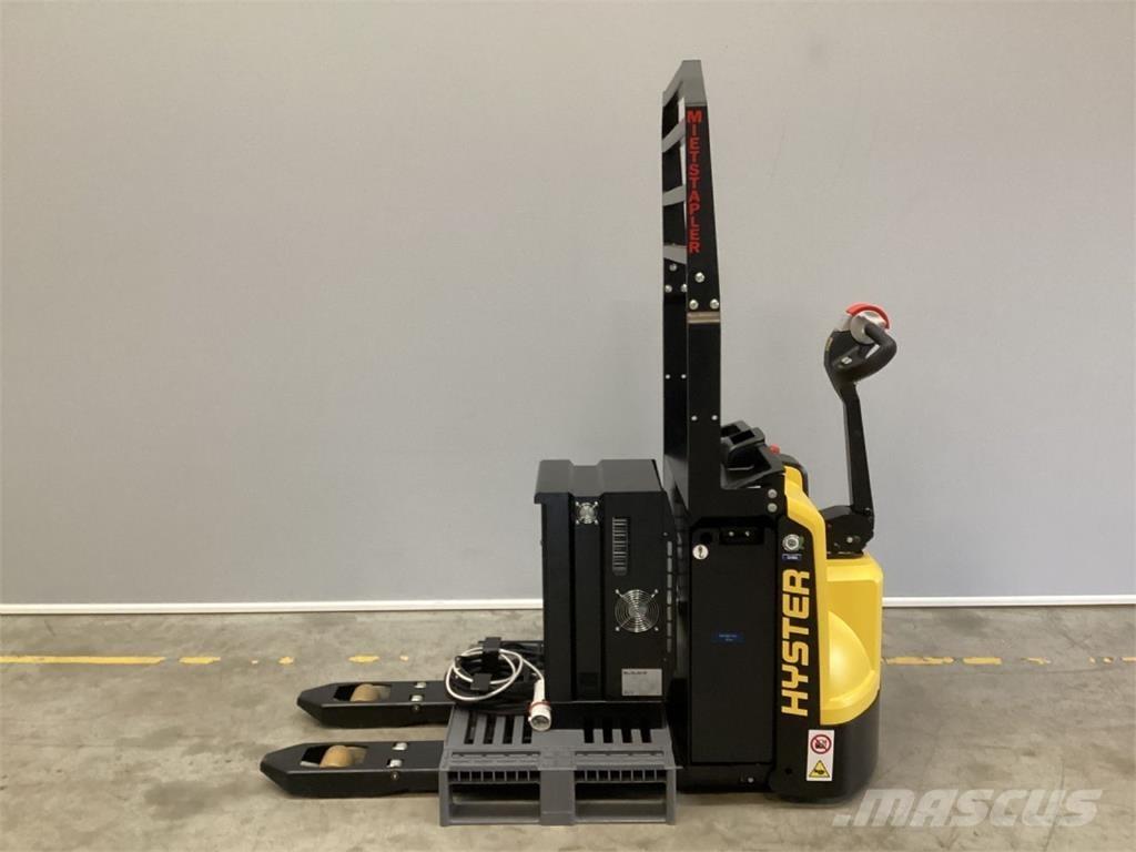 Hyster P2.0 Järelkäidavad virnastajad