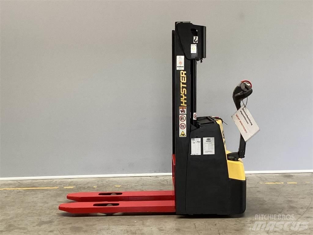 Hyster S1.0 Järelkäidavad virnastajad