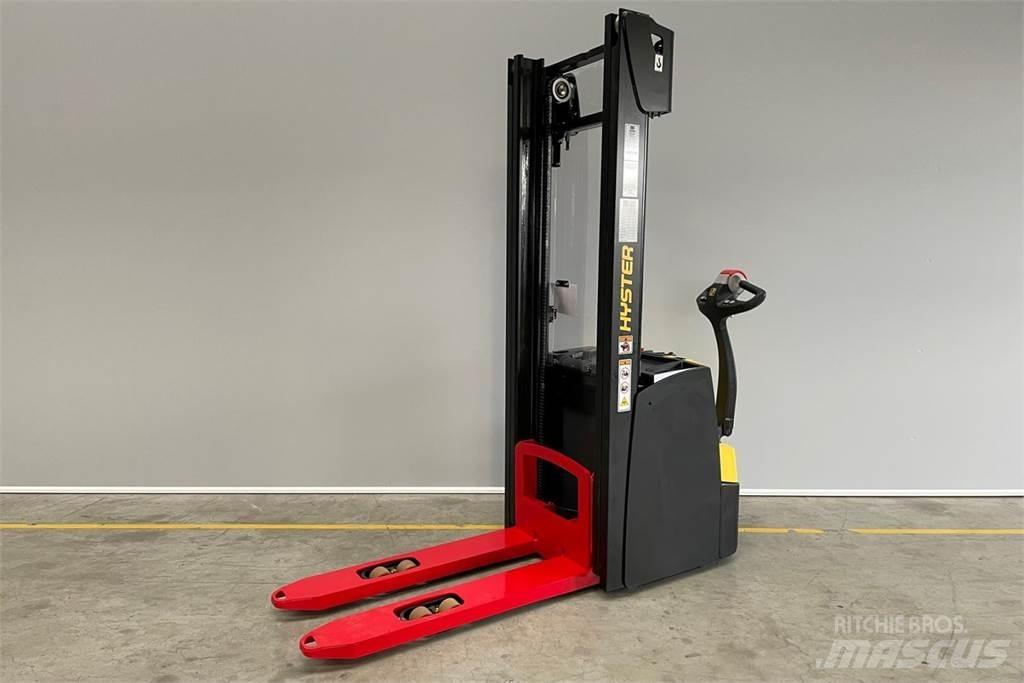 Hyster S1.6 Järelkäidavad virnastajad