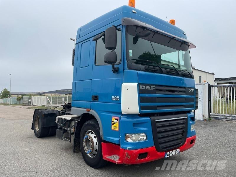 DAF XF105 460 Sadulveokid