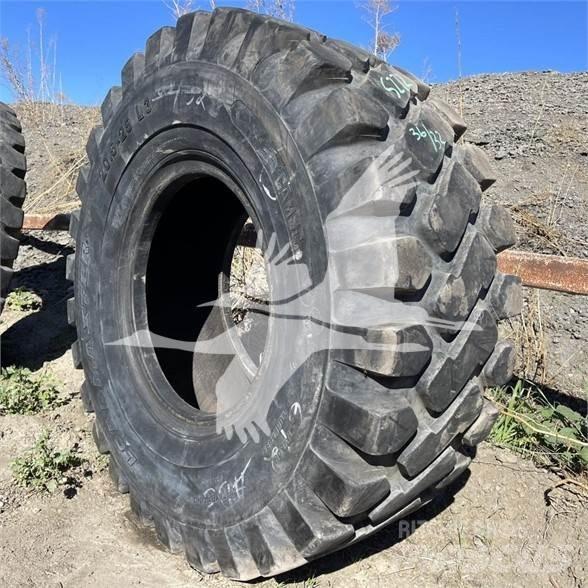  CAMSO 20.5X25 Rehvid, rattad ja veljed