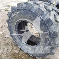  CAMSO 21LX24 Rehvid, rattad ja veljed