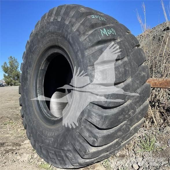 Titan 23.5x25 Rehvid, rattad ja veljed