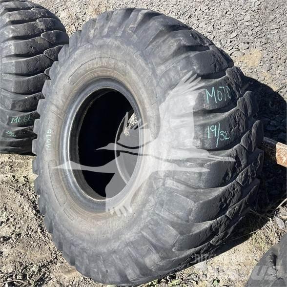 Titan 23.5x25 Rehvid, rattad ja veljed