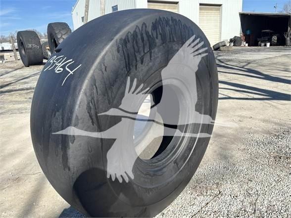 Titan 23.5x25 Rehvid, rattad ja veljed