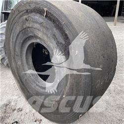Titan 29.5x25 Rehvid, rattad ja veljed