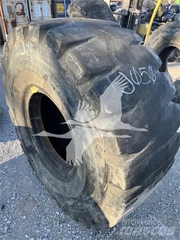 Toyo 23.5x25 Rehvid, rattad ja veljed