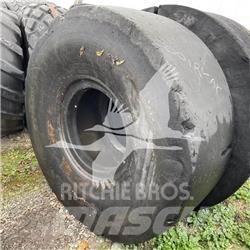 Toyo 26.5X25 Rehvid, rattad ja veljed