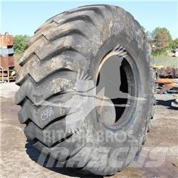 Toyo 33.25x35 Rehvid, rattad ja veljed