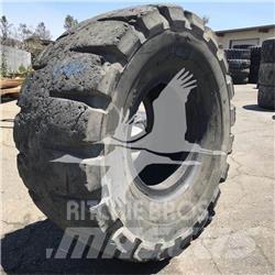 Toyo 35/65x33 Rehvid, rattad ja veljed
