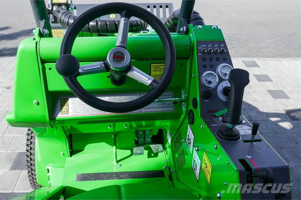 Avant M 423 Miniekskavaatorid < 7 t