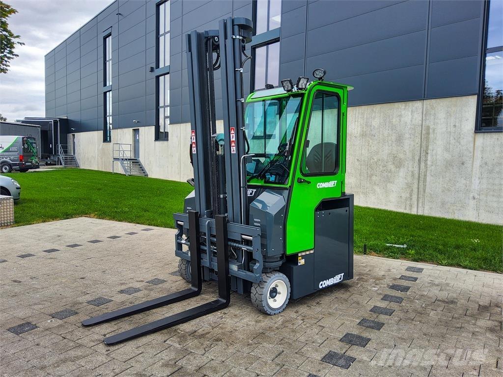 Combilift CBE 3000 Neljasuuna lükandmastiga tõstukid