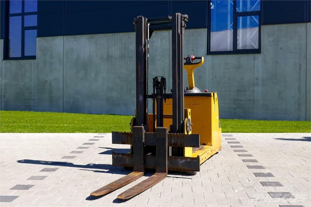 Linde L12 Järelkäidavad virnastajad