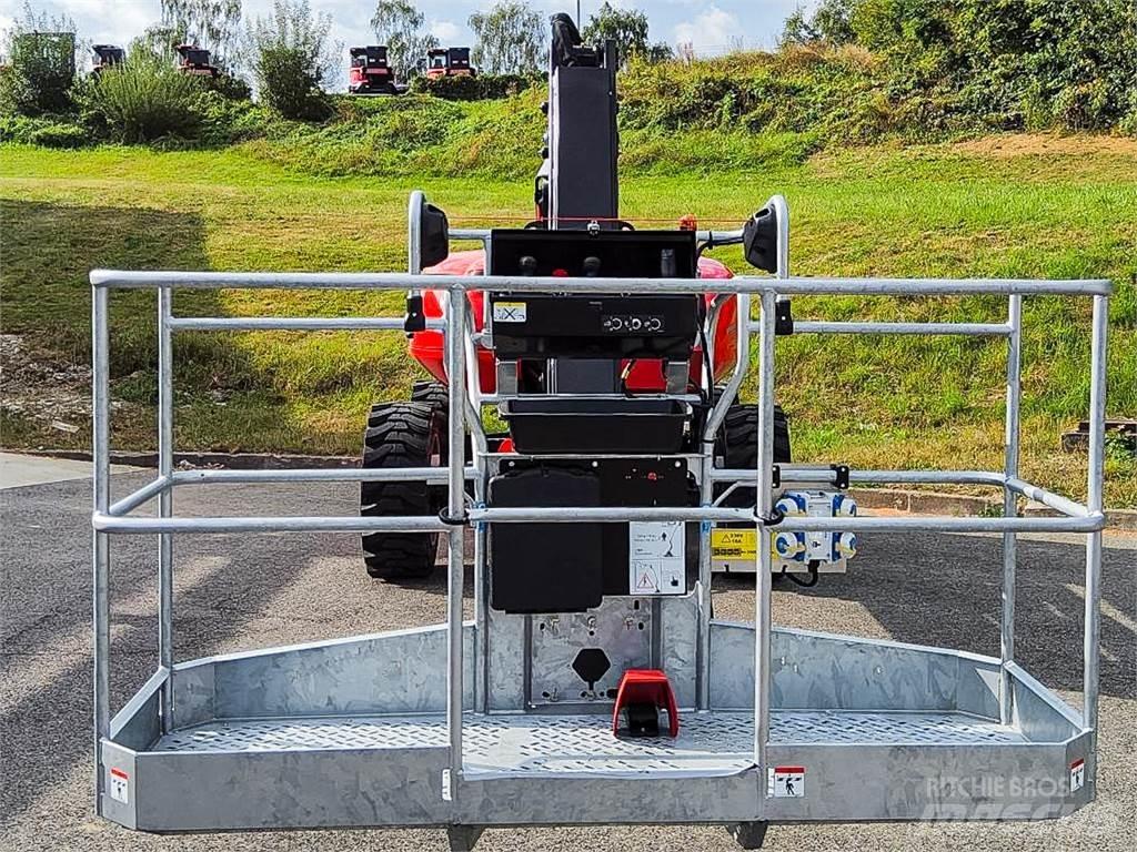 Manitou 200 ATJ Iseliikuvad poomtõstukid