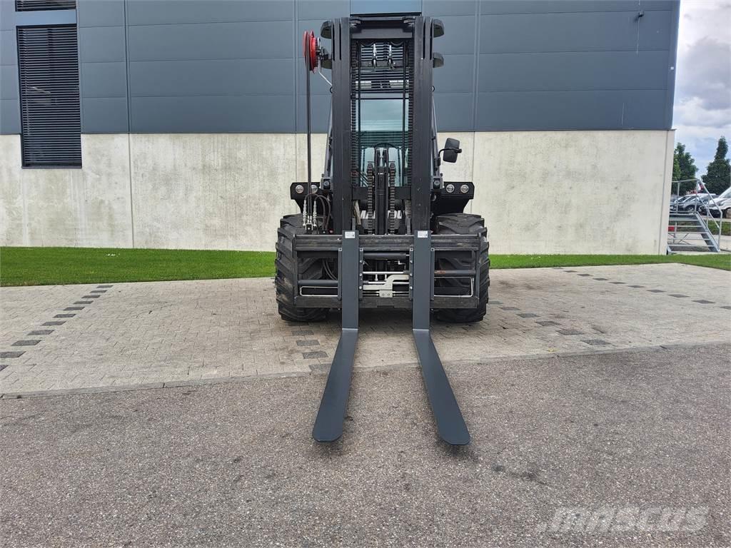 Manitou M 50-4 Maastikutõstukid
