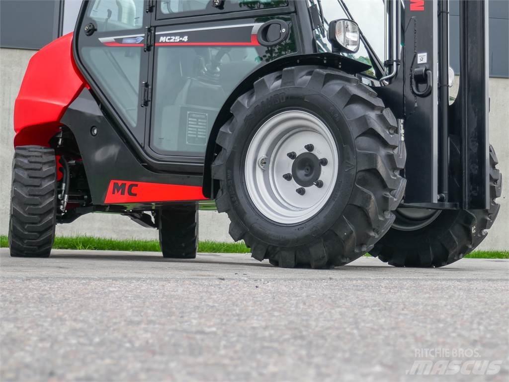 Manitou MC 25-4 Maastikutõstukid