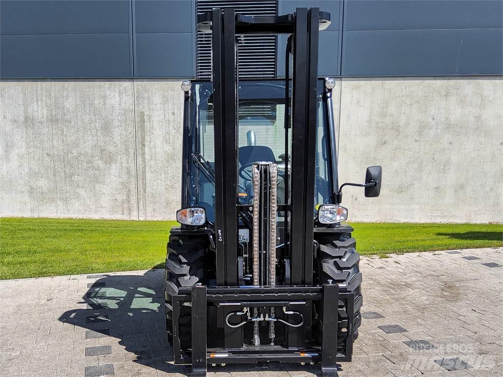 Manitou MC 30-4 Maastikutõstukid