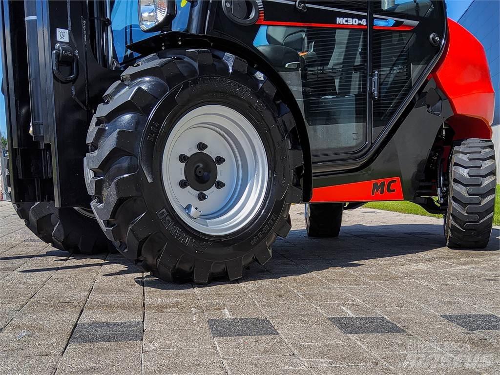 Manitou MC 30-4 Maastikutõstukid