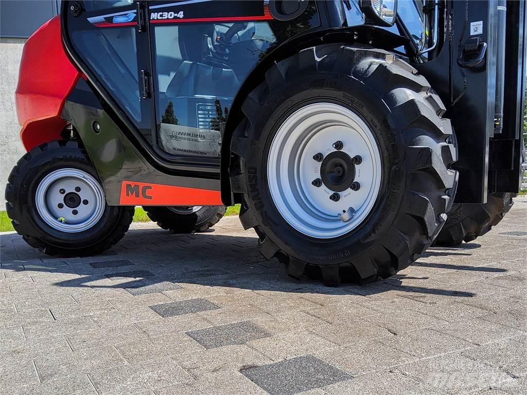 Manitou MC 30-4 Maastikutõstukid