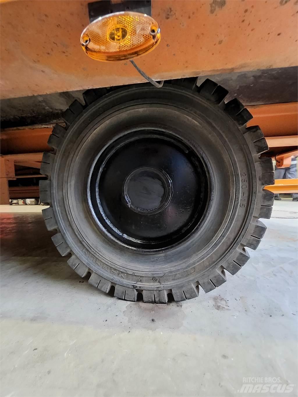 MULTI-TRANS VAL 30 Muud haagised