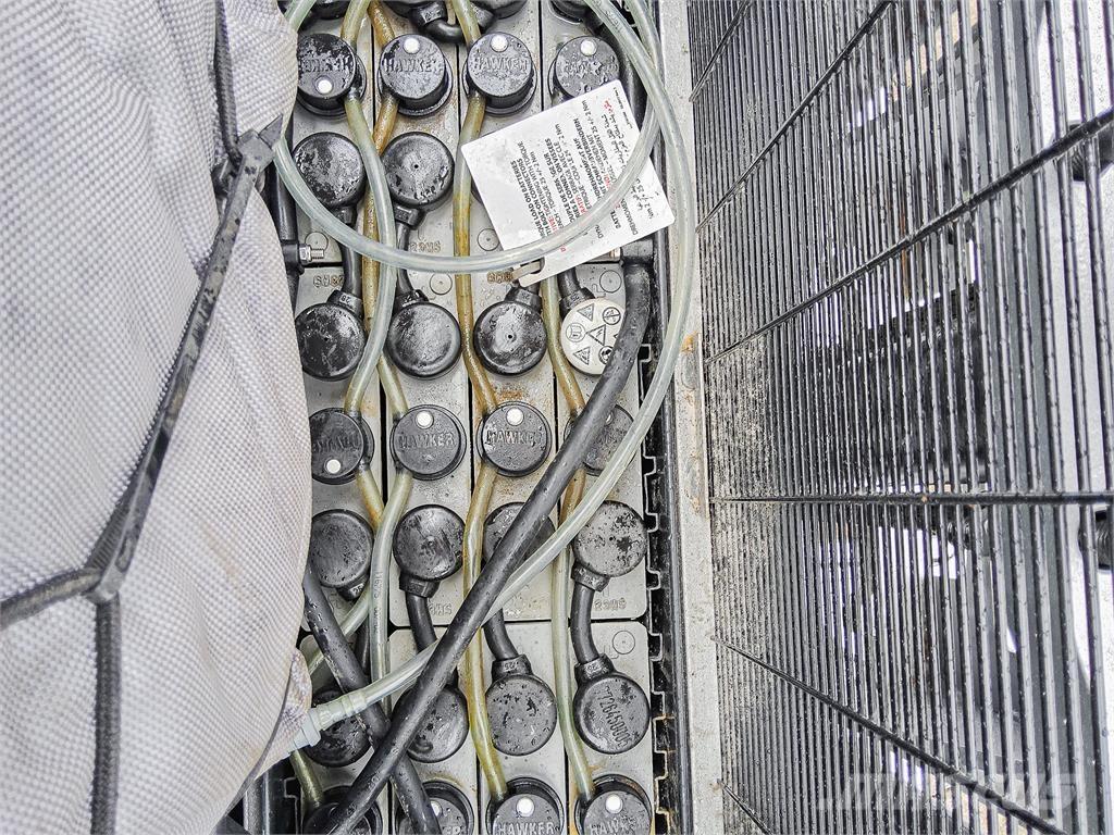 Still EXV SF16i Järelkäidavad virnastajad