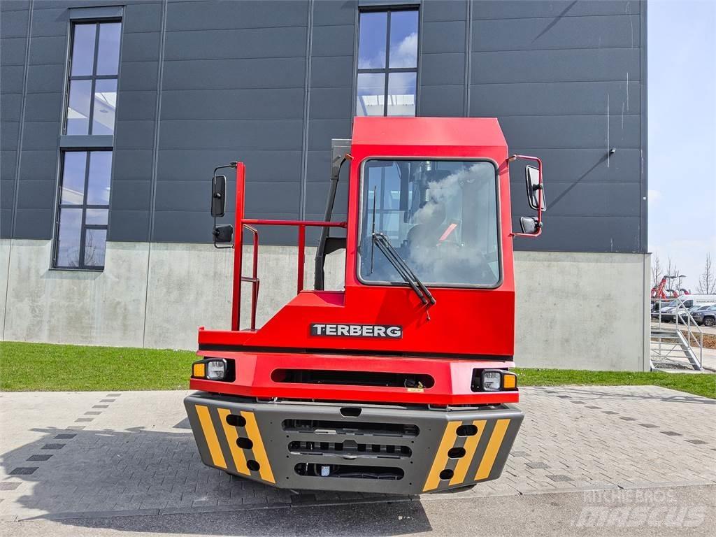 Terberg YT 220 Terminalivedukid