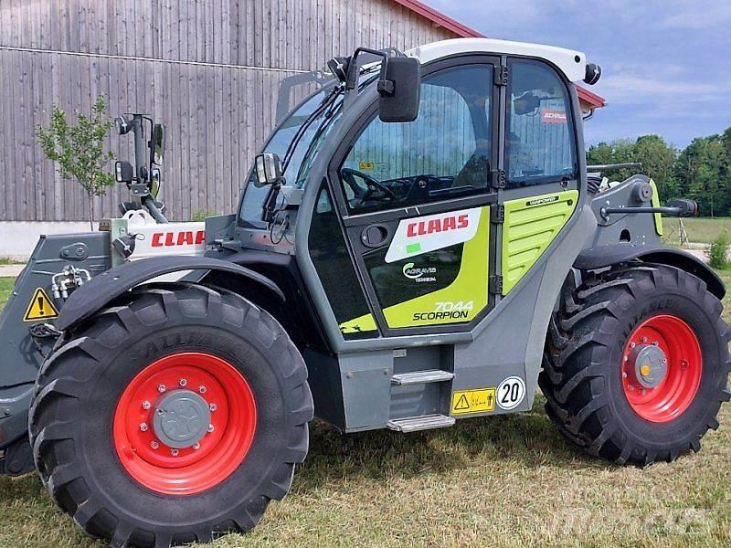 CLAAS Scorpion 7044 Teleskooplaadurid