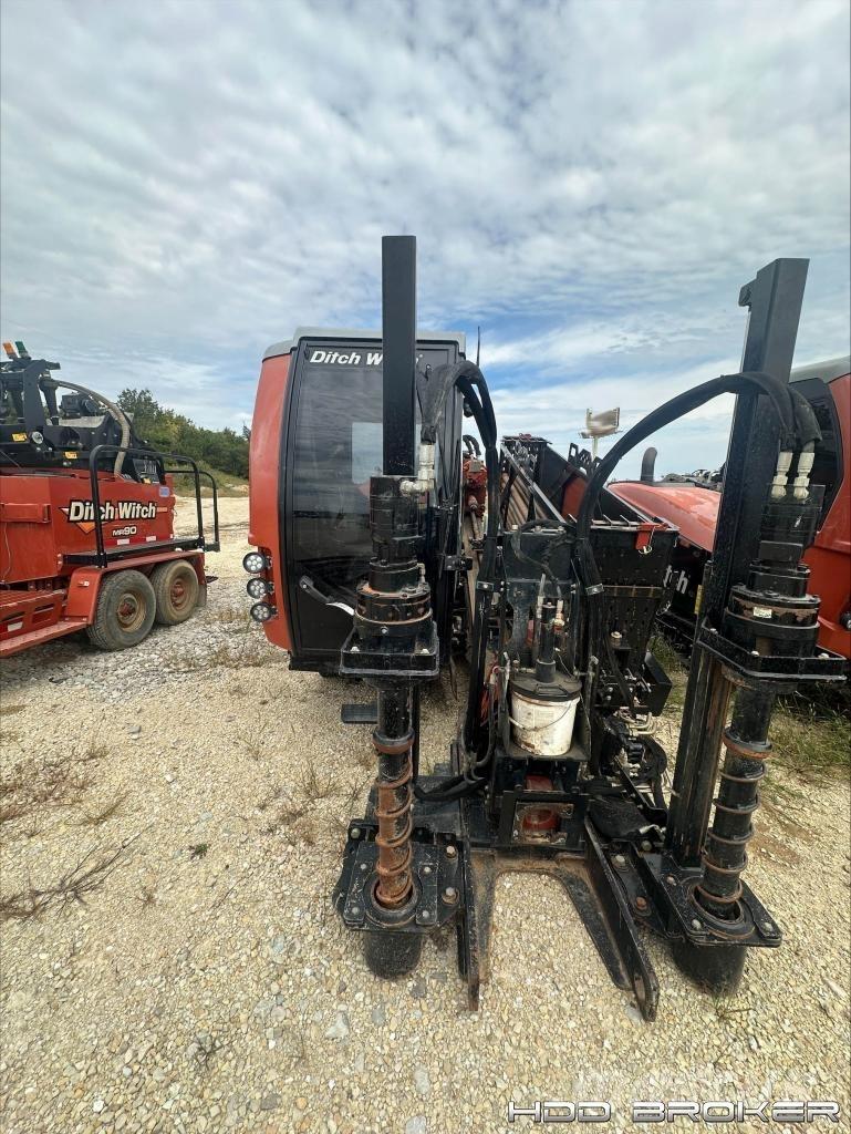 Ditch Witch AT32 Horisontaalsed puurmasinad