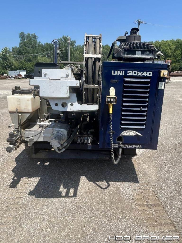 Universal UNI 30x40 Horisontaalsed puurmasinad