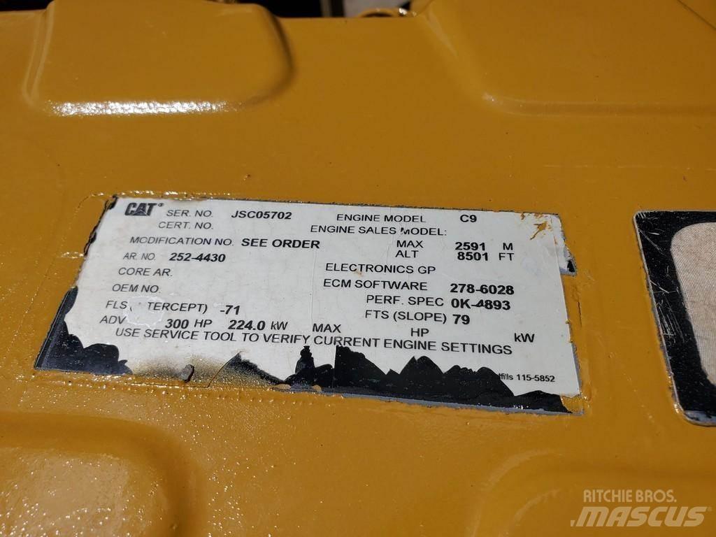 CAT C-9 Mootorid