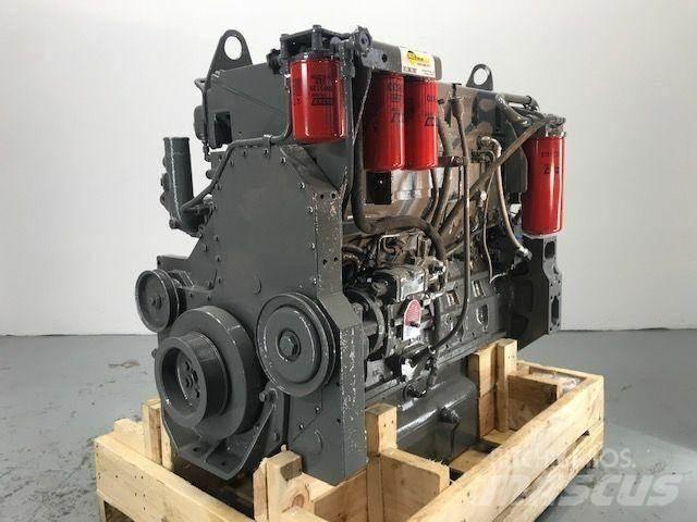 Komatsu M11-C Mootorid