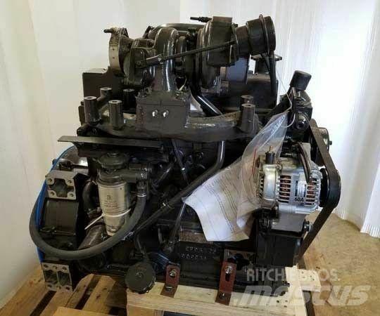 Komatsu S4D95LE-3 Mootorid