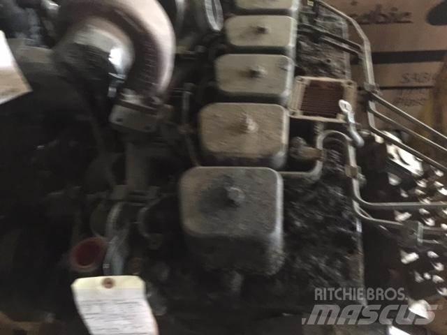 Komatsu SA6D102-1 Mootorid