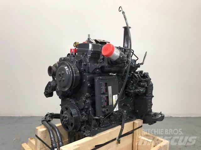 Komatsu SA6D107E Mootorid