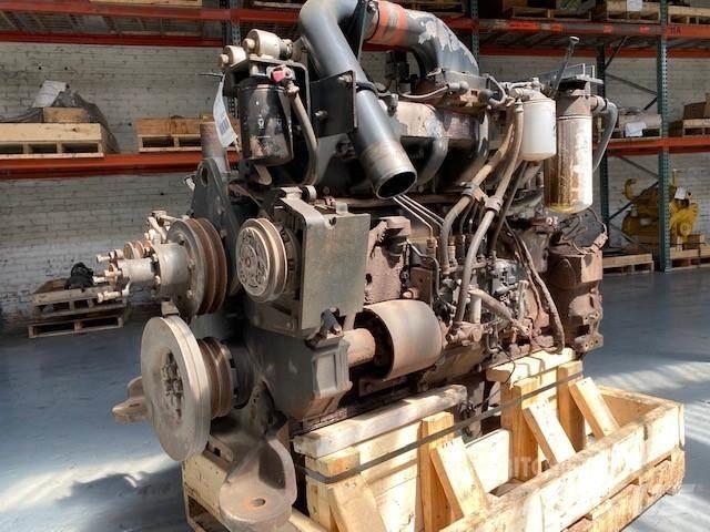 Komatsu SAA6D125E-2 Mootorid