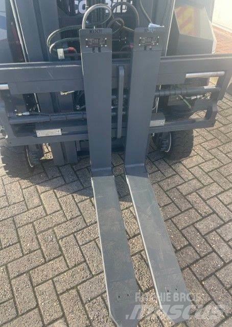 Combilift CBE 3000 Külglaadurid