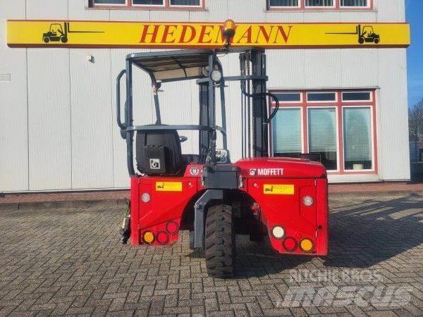 Moffett M4 25.3 Maastikutõstukid